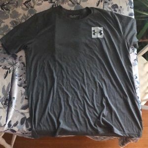 Under armor tee shirt